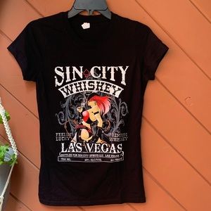 Sin City Whiskey Vegas T-shirt Size small